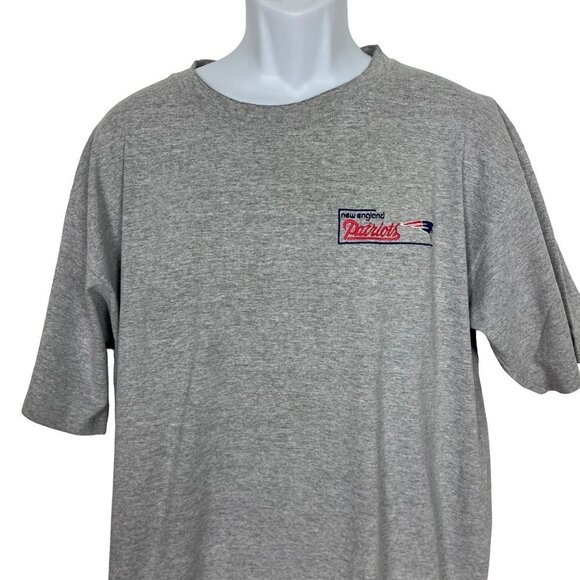 Vintage New England Patriots T Shirt Mens Large Embroidered Logo NFL Football - Picture 1 of 9